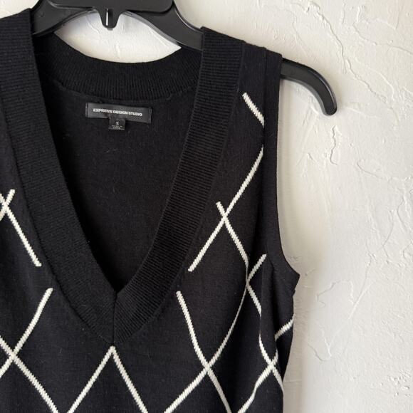 Express Design Studio Sweater Vest Y2k S Black White Argyle Knit Preppy Academia - Picture 2 of 7